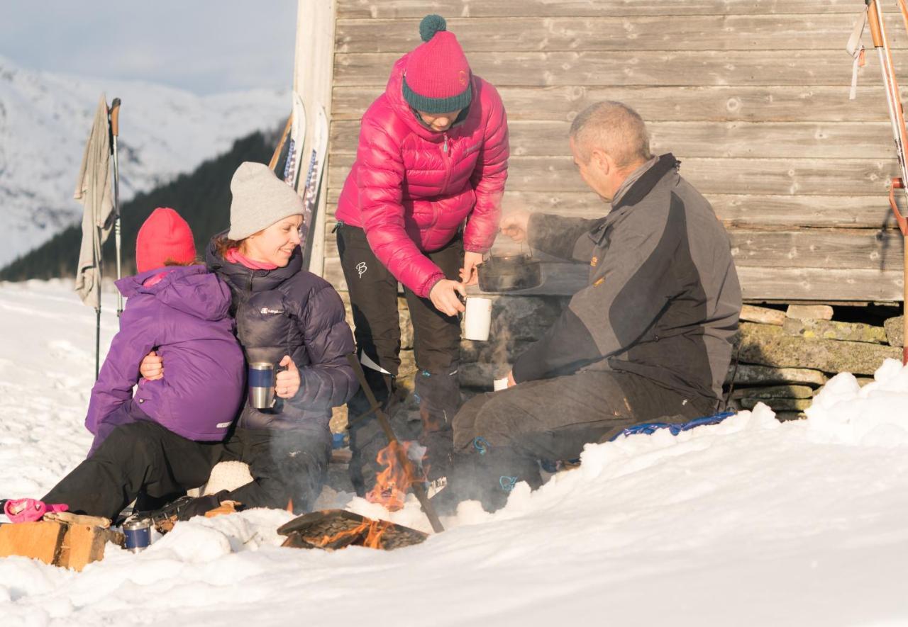 Jolstraholmen Camping Og Hytter Vassenden Exteriör bild